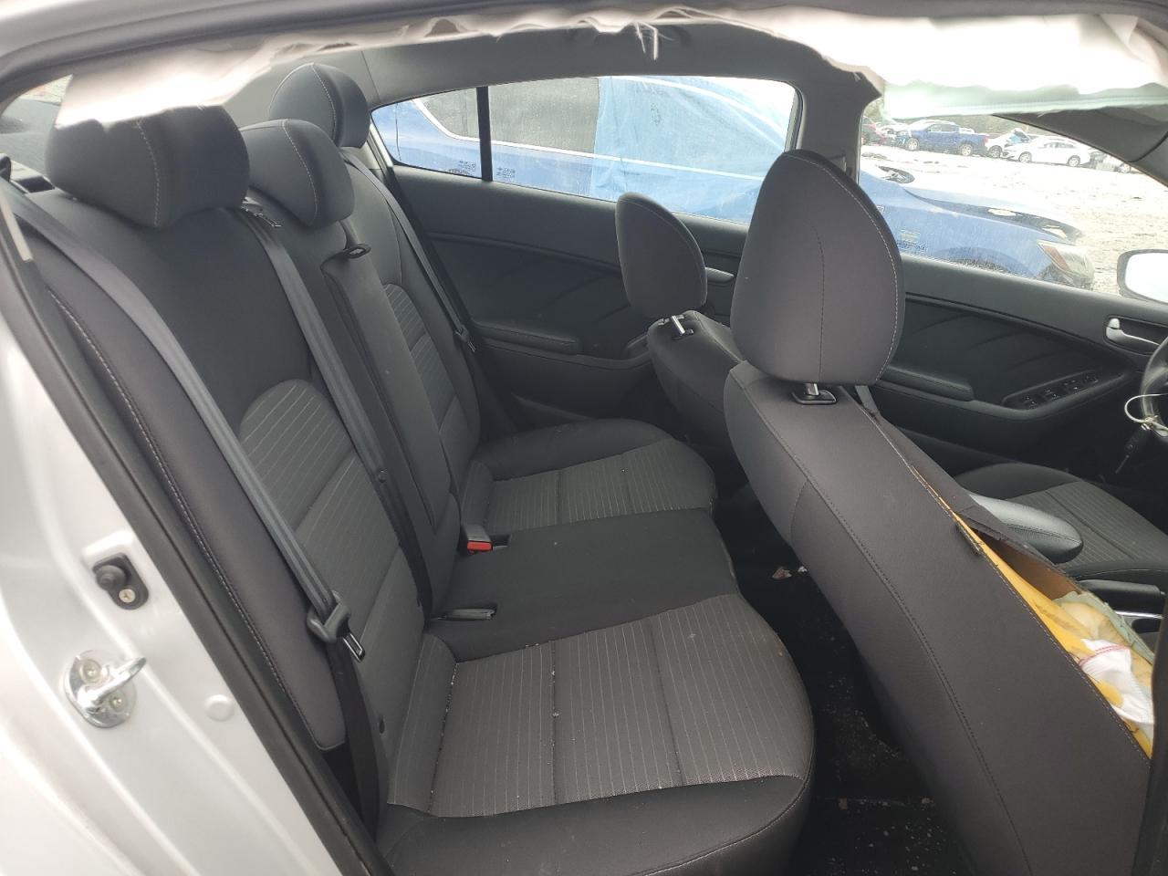 2017 KIA FORTE