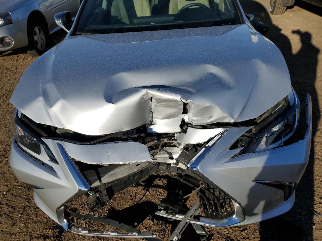 2021 LEXUS Es 300