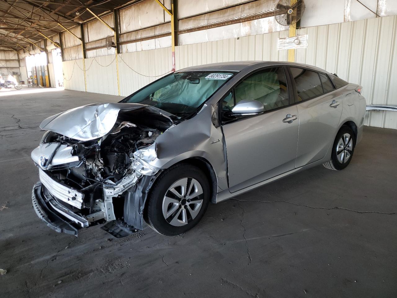 2016 TOYOTA PRIUS