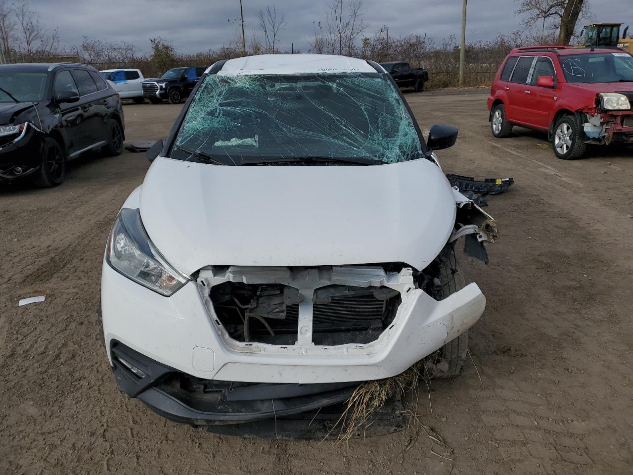 2019 NISSAN KICKS