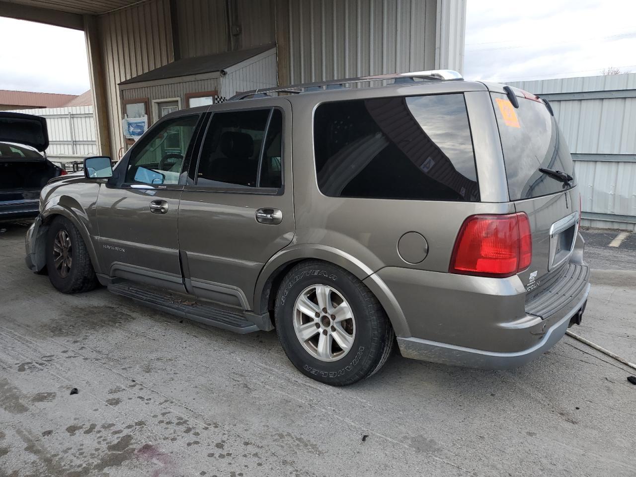 2004 LINCOLN Navigator