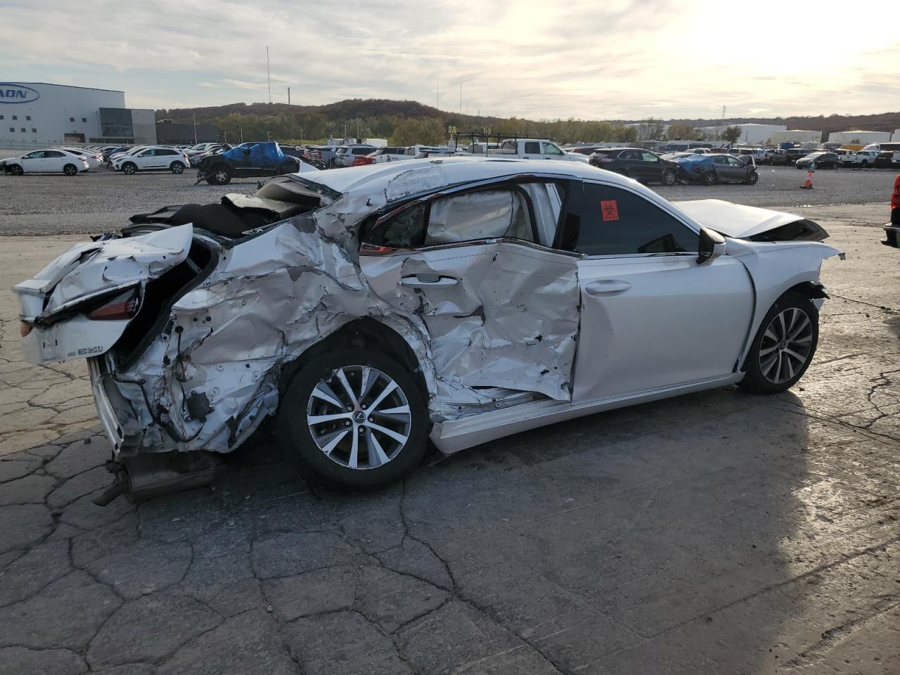 2021 LEXUS Es