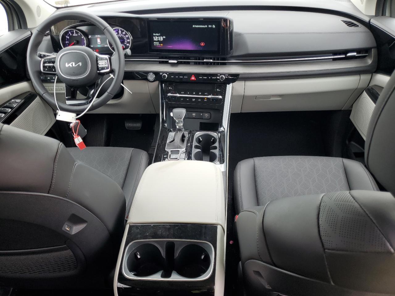 2024 KIA Carnival