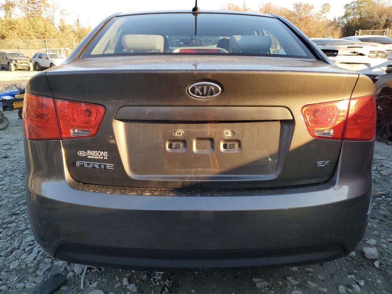 2010 KIA FORTE