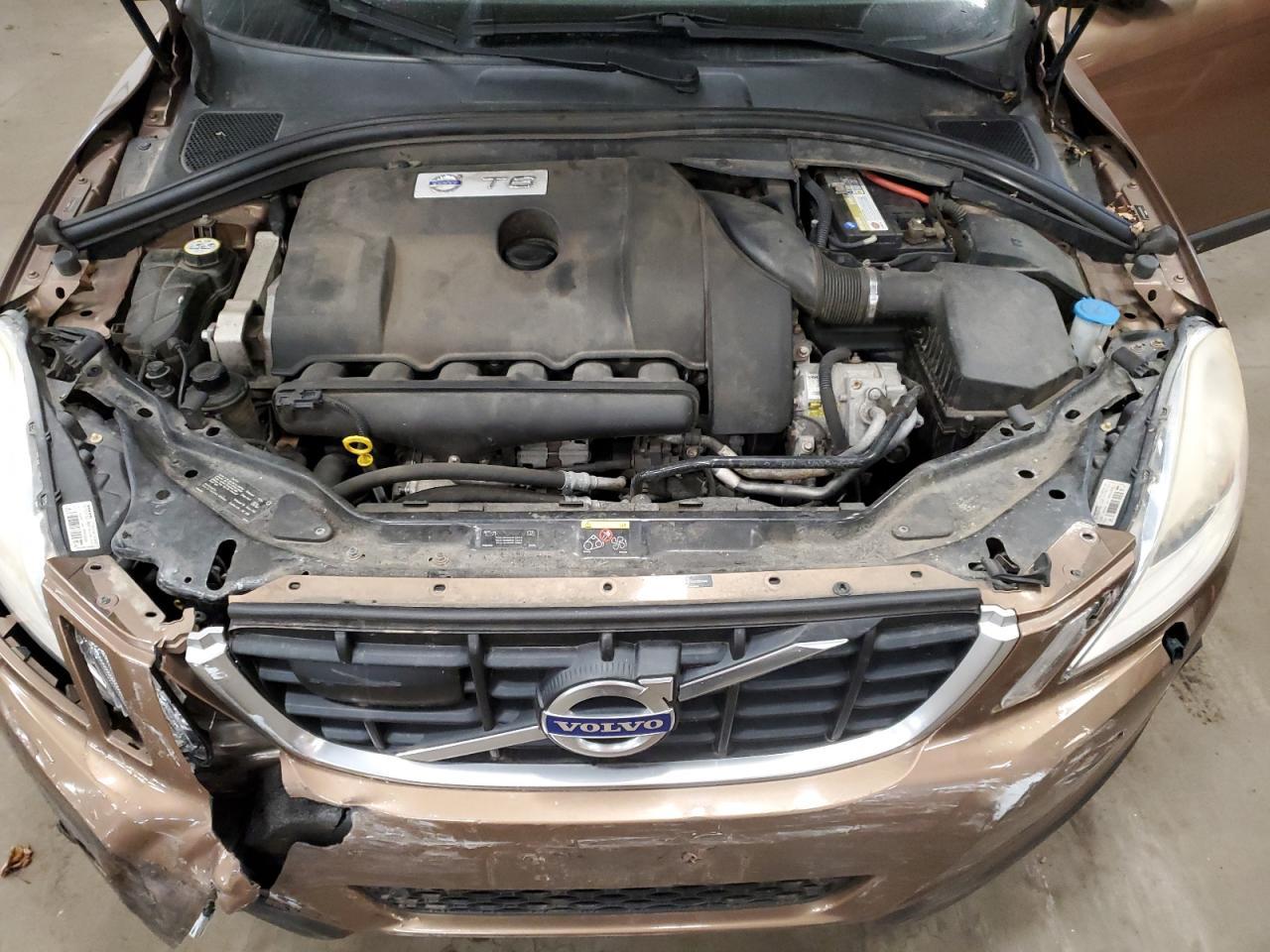 2010 VOLVO XC60