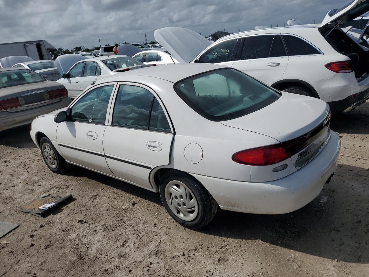 1998 FORD Escort