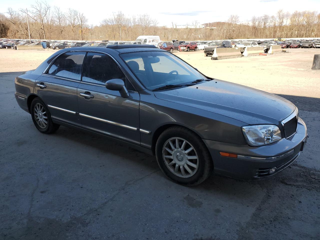 2004 HYUNDAI Xg