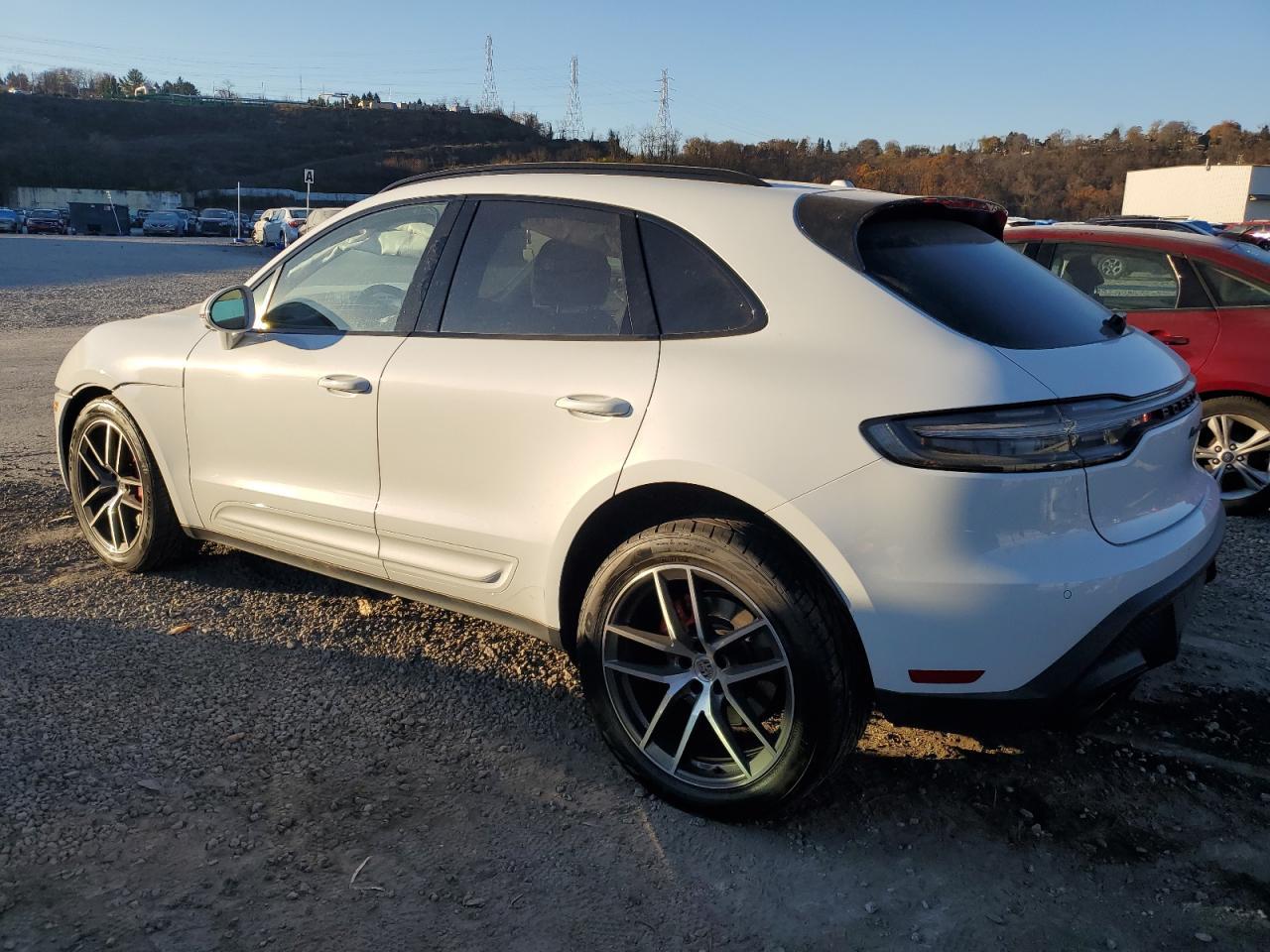 2023 PORSCHE Macan