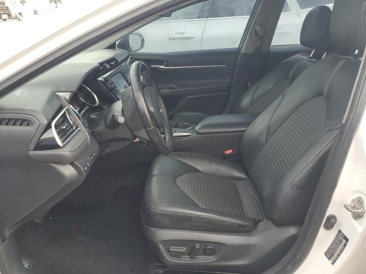 2018 TOYOTA CAMRY