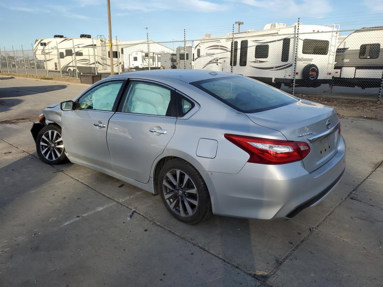 2017 NISSAN ALTIMA