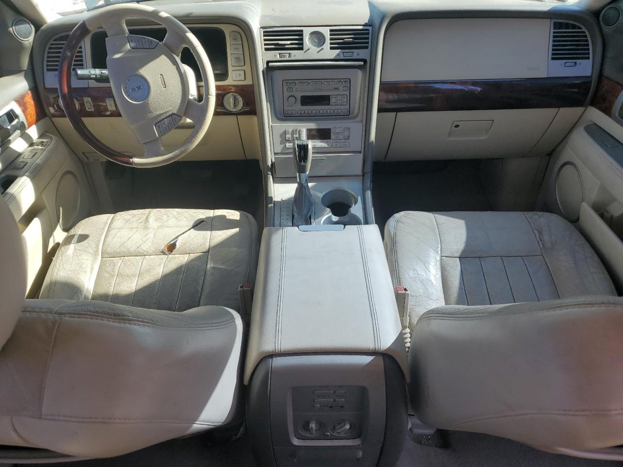 2004 LINCOLN Navigator