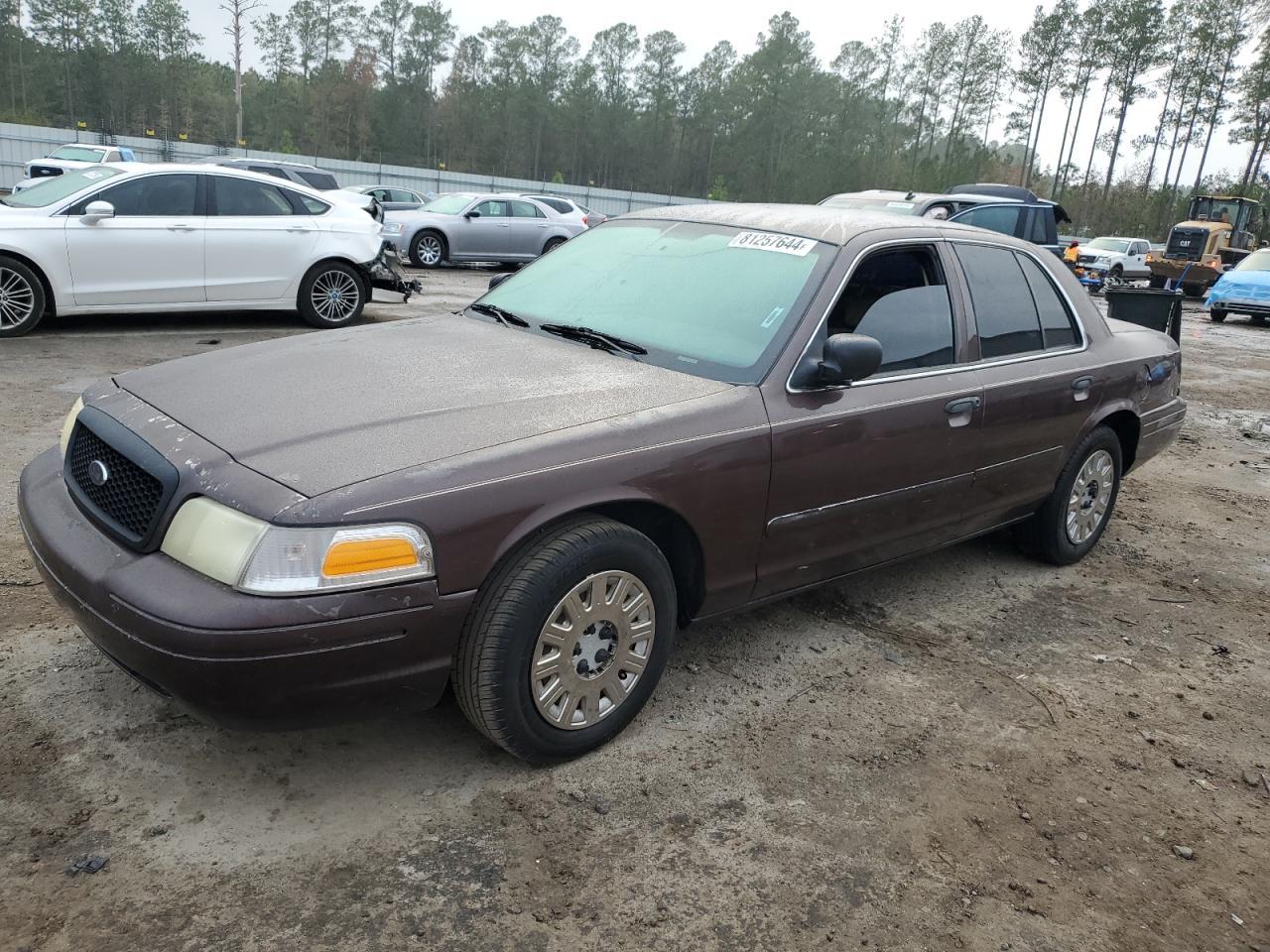 2004 FORD Crown Victoria
