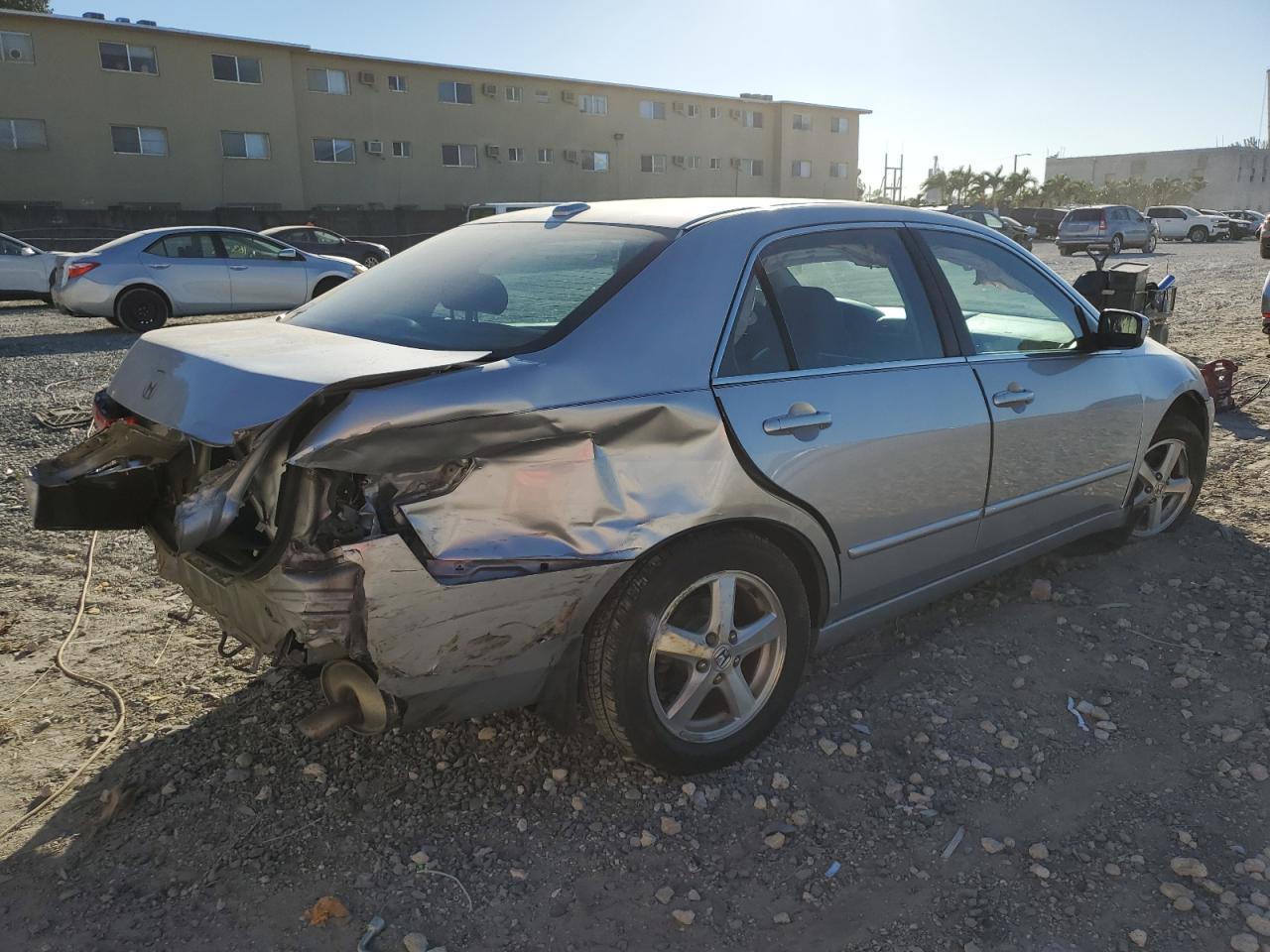 2004 HONDA ACCORD