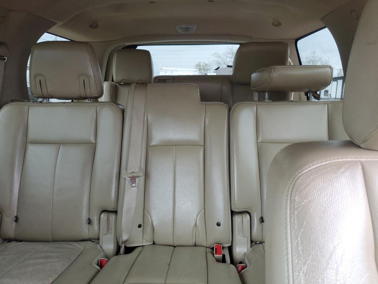 2010 FORD Expedition