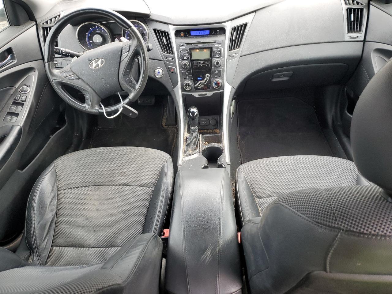 2011 HYUNDAI SONATA