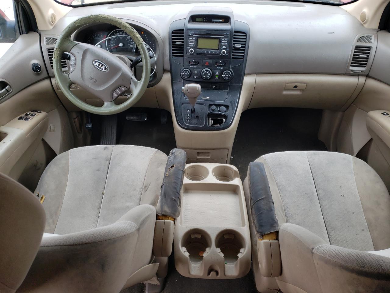 2011 KIA SEDONA