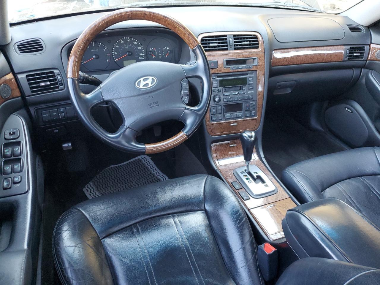2004 HYUNDAI Xg