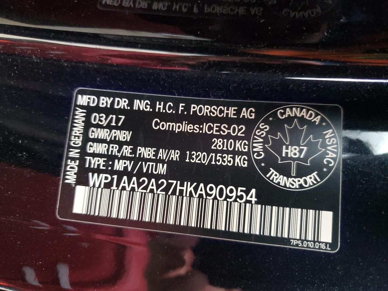 2017 PORSCHE CAYENNE