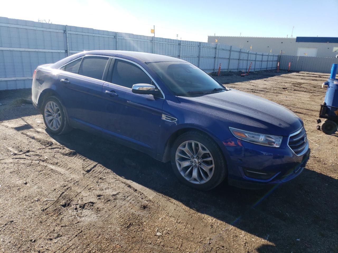 2013 FORD Taurus