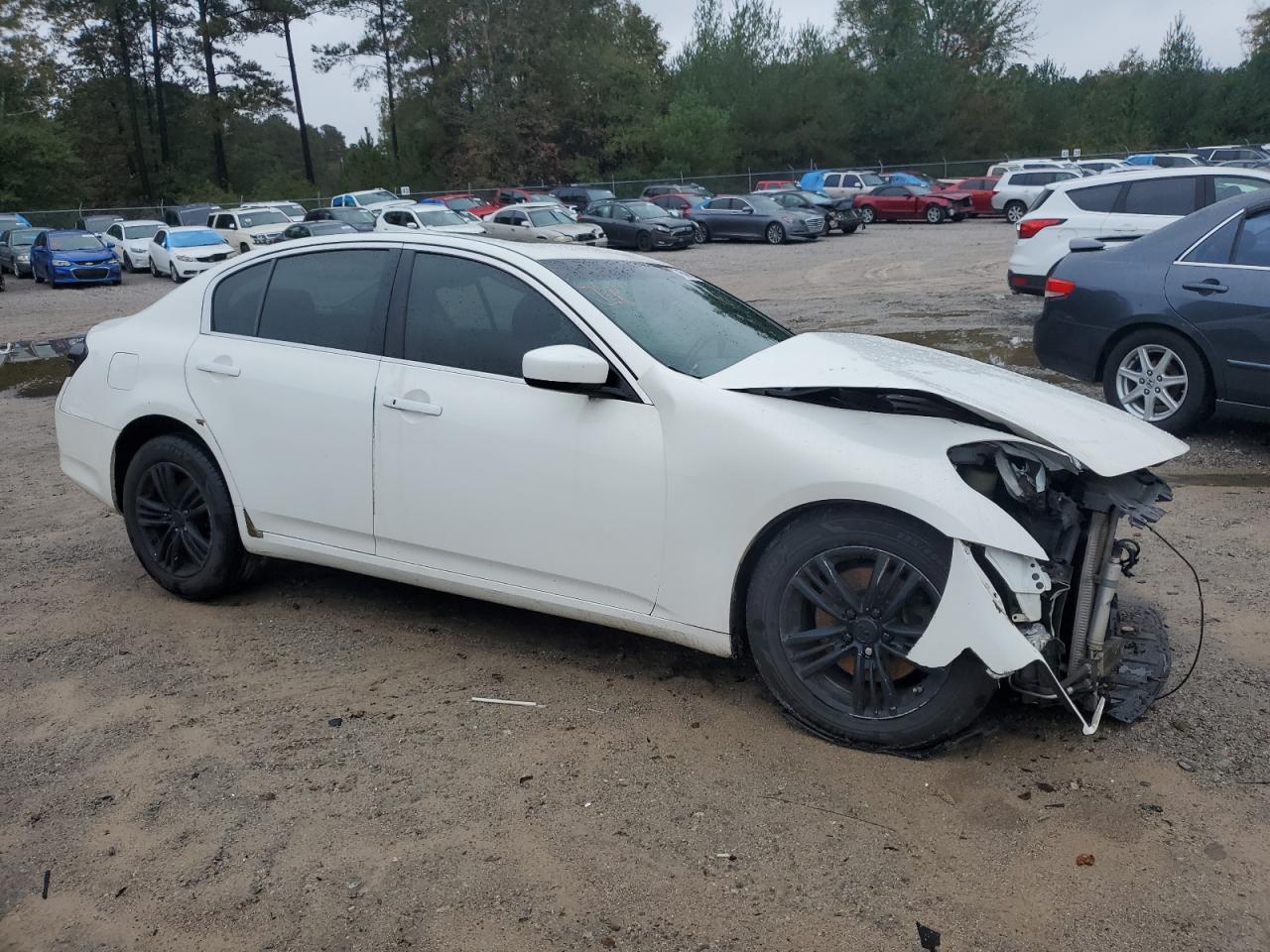 2011 INFINITI G37