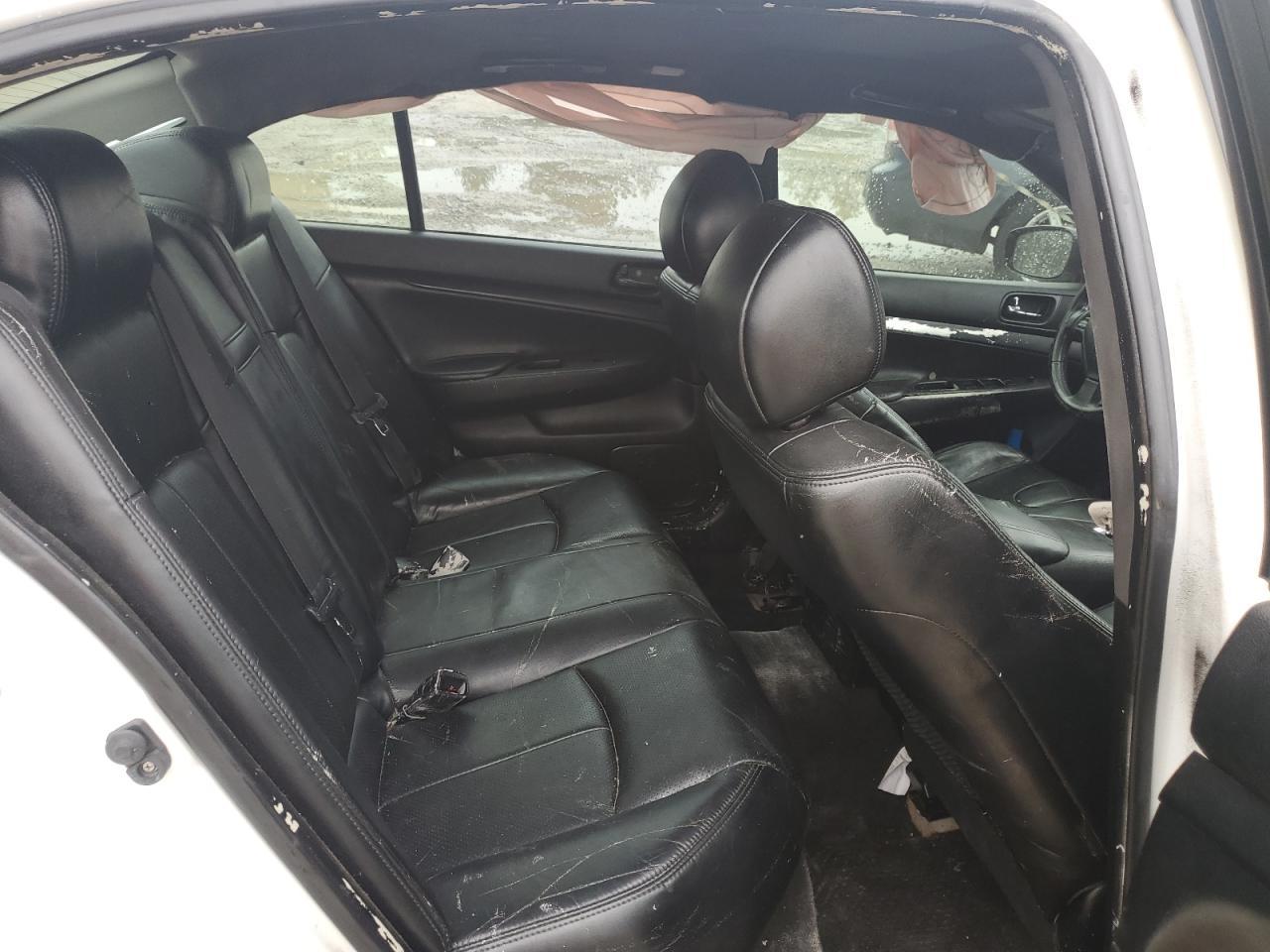 2011 INFINITI G37