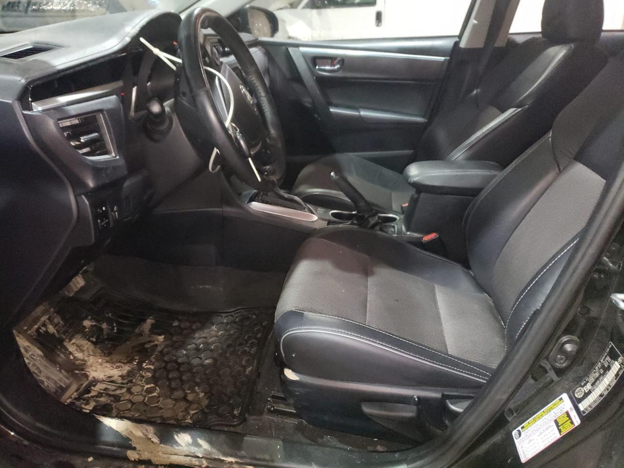 2015 TOYOTA COROLLA
