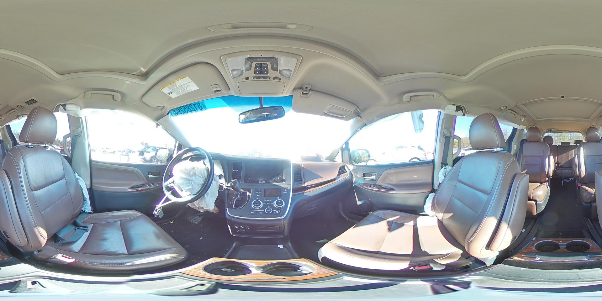 2016 TOYOTA SIENNA