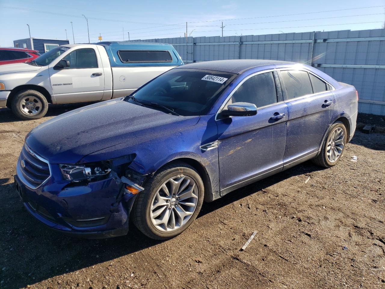 2013 FORD Taurus