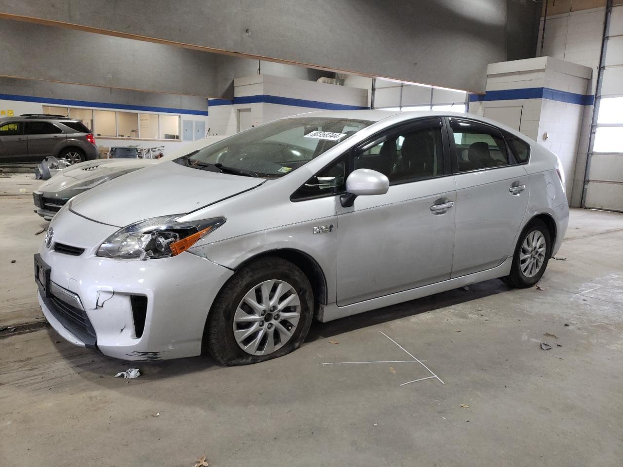 2014 TOYOTA PRIUS