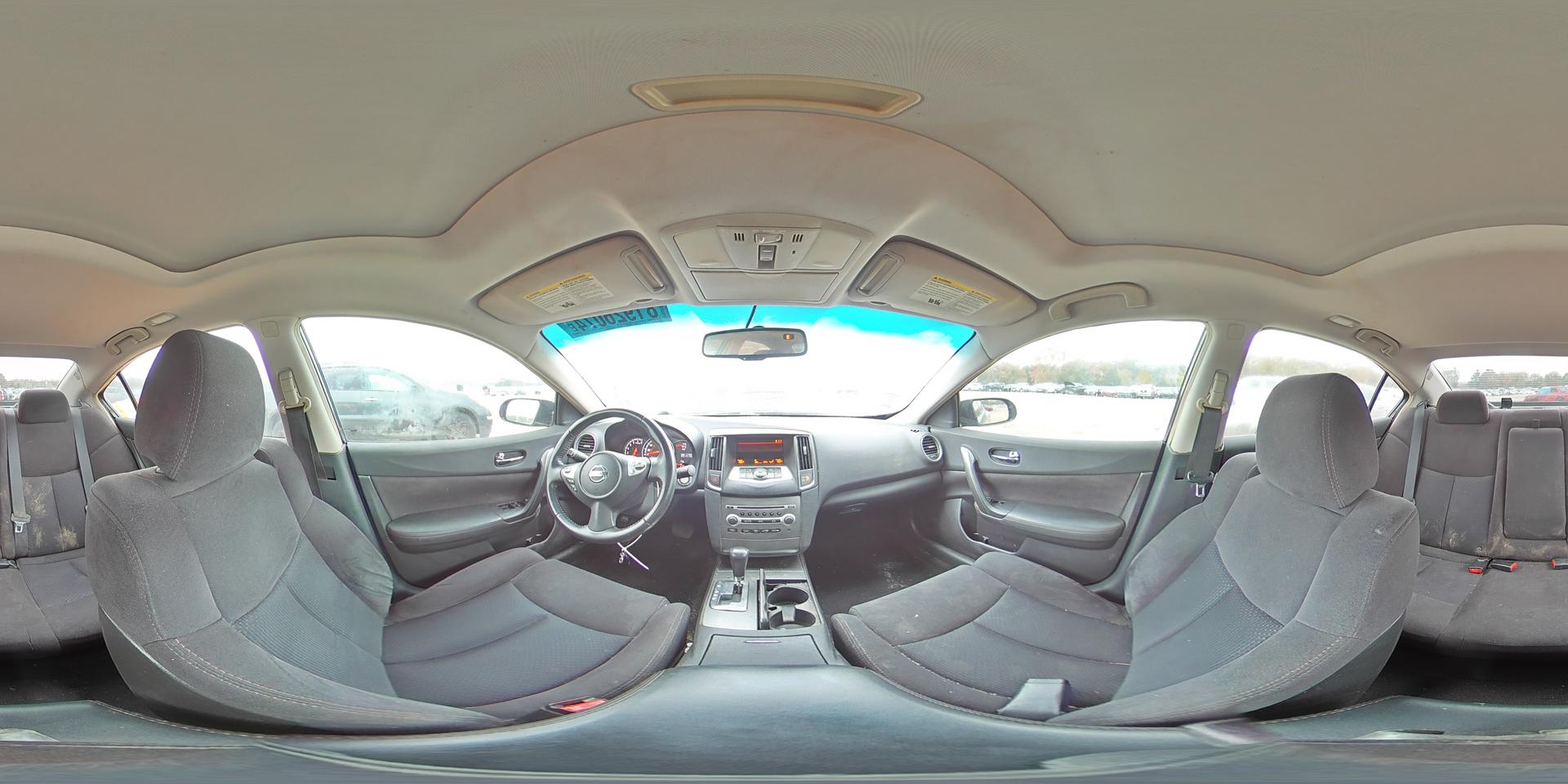 2012 NISSAN Maxima