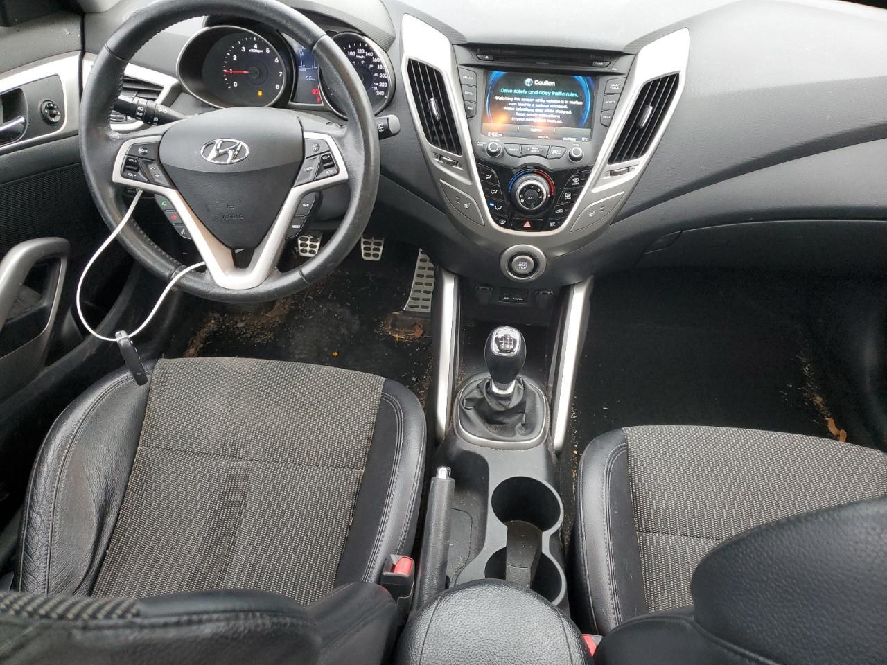 2013 HYUNDAI VELOSTER