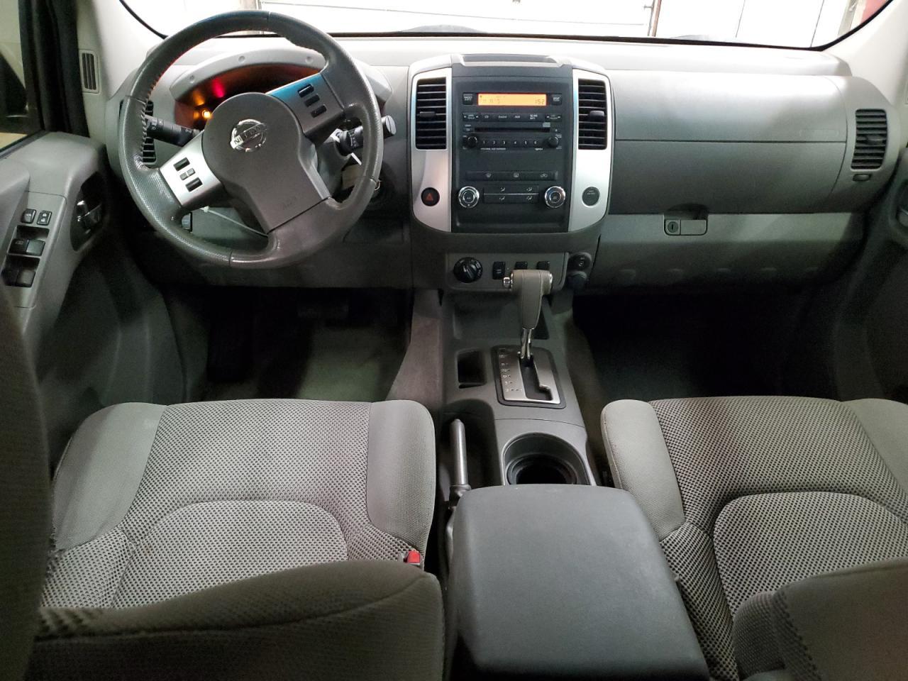 2011 NISSAN Frontier