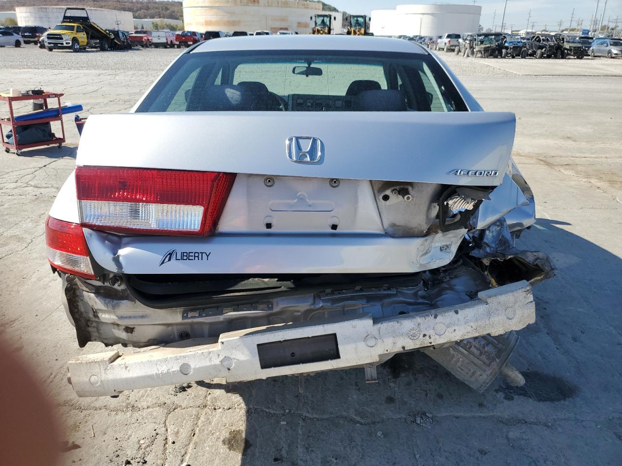 2004 HONDA ACCORD