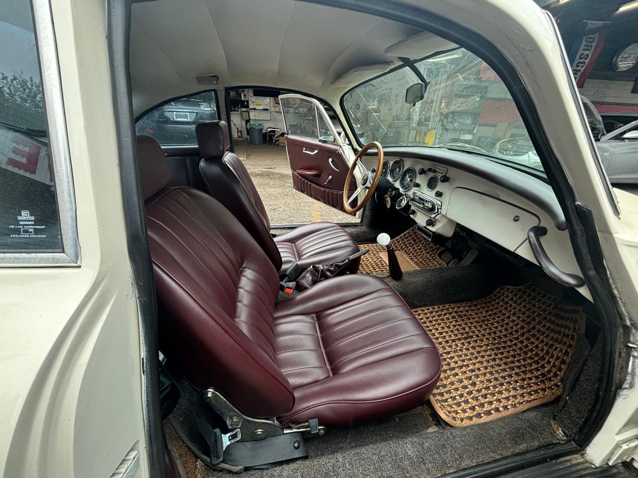 1961 PORSCHE 911