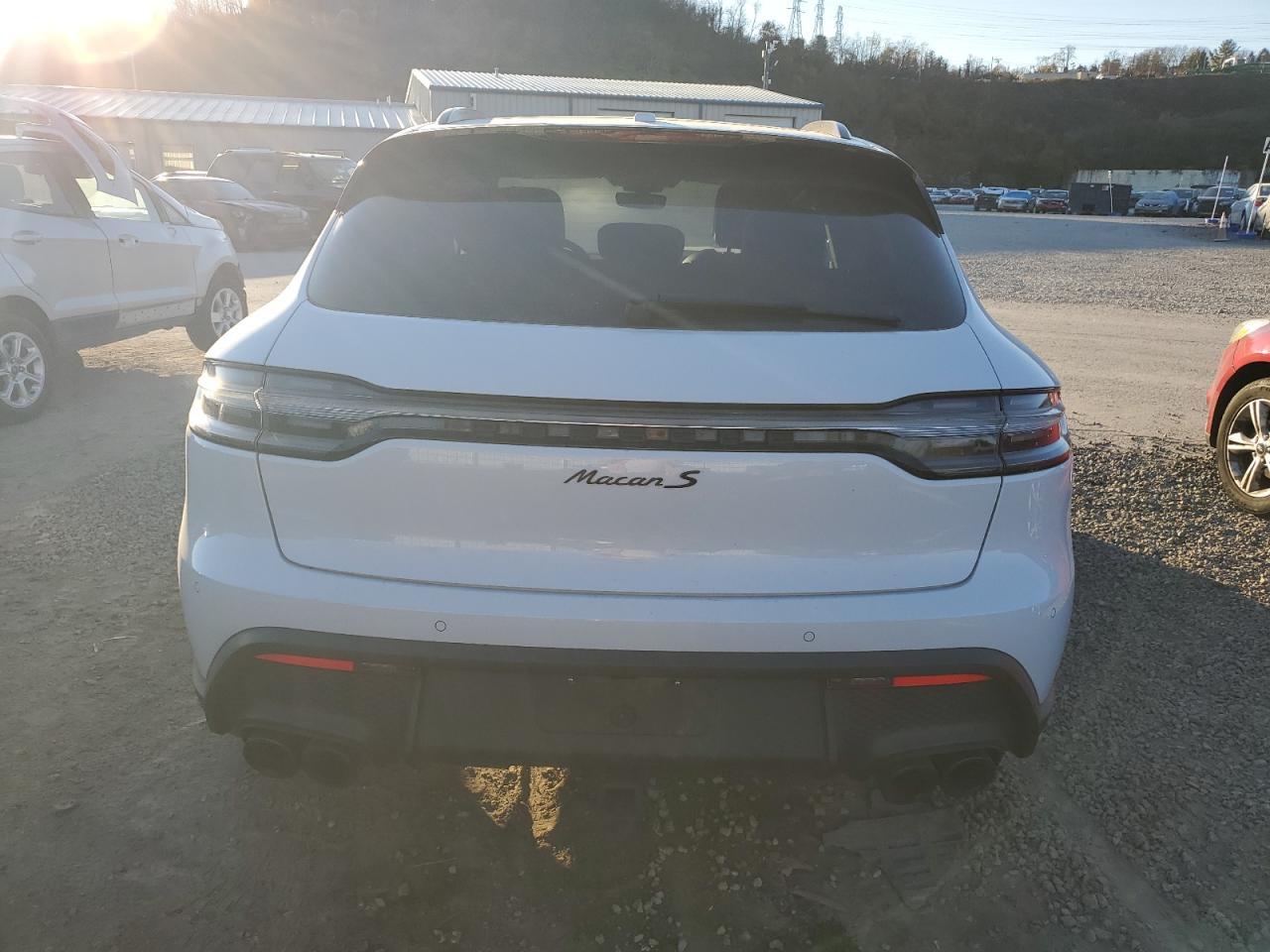 2023 PORSCHE Macan