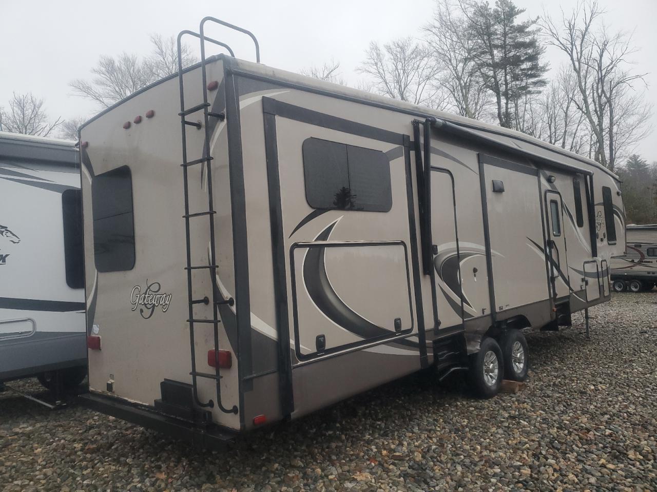 2015 HEARTLAND Gateway
