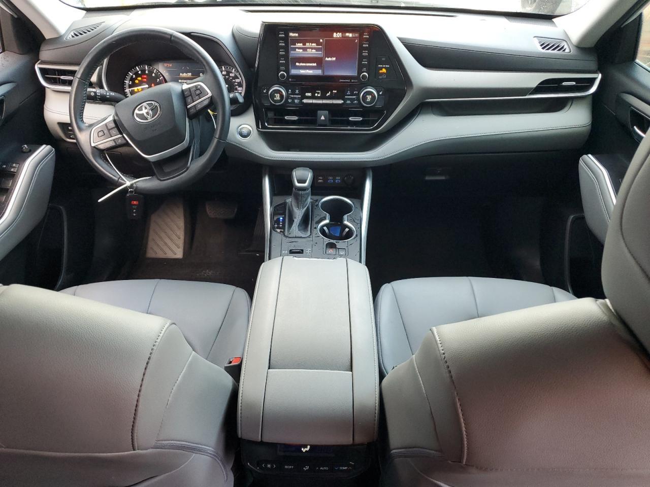 2022 TOYOTA HIGHLANDER