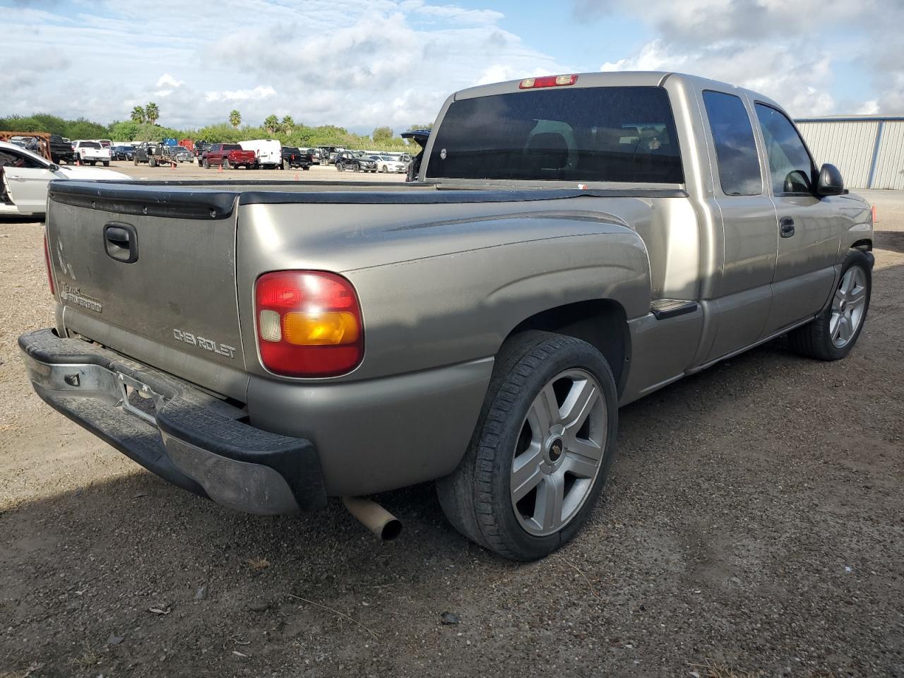 2003 CHEVROLET Silverado