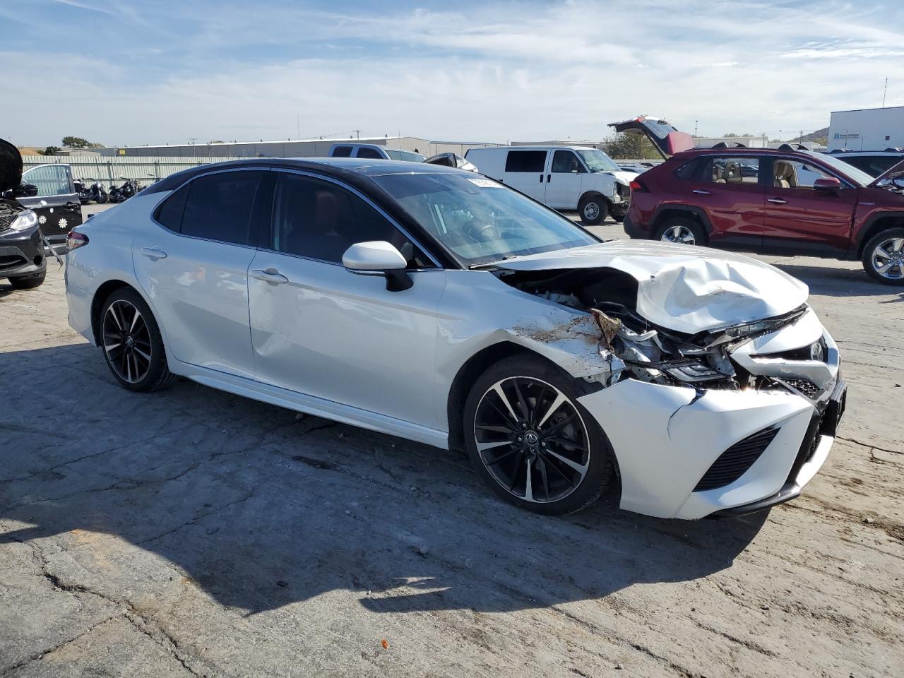 2019 TOYOTA CAMRY