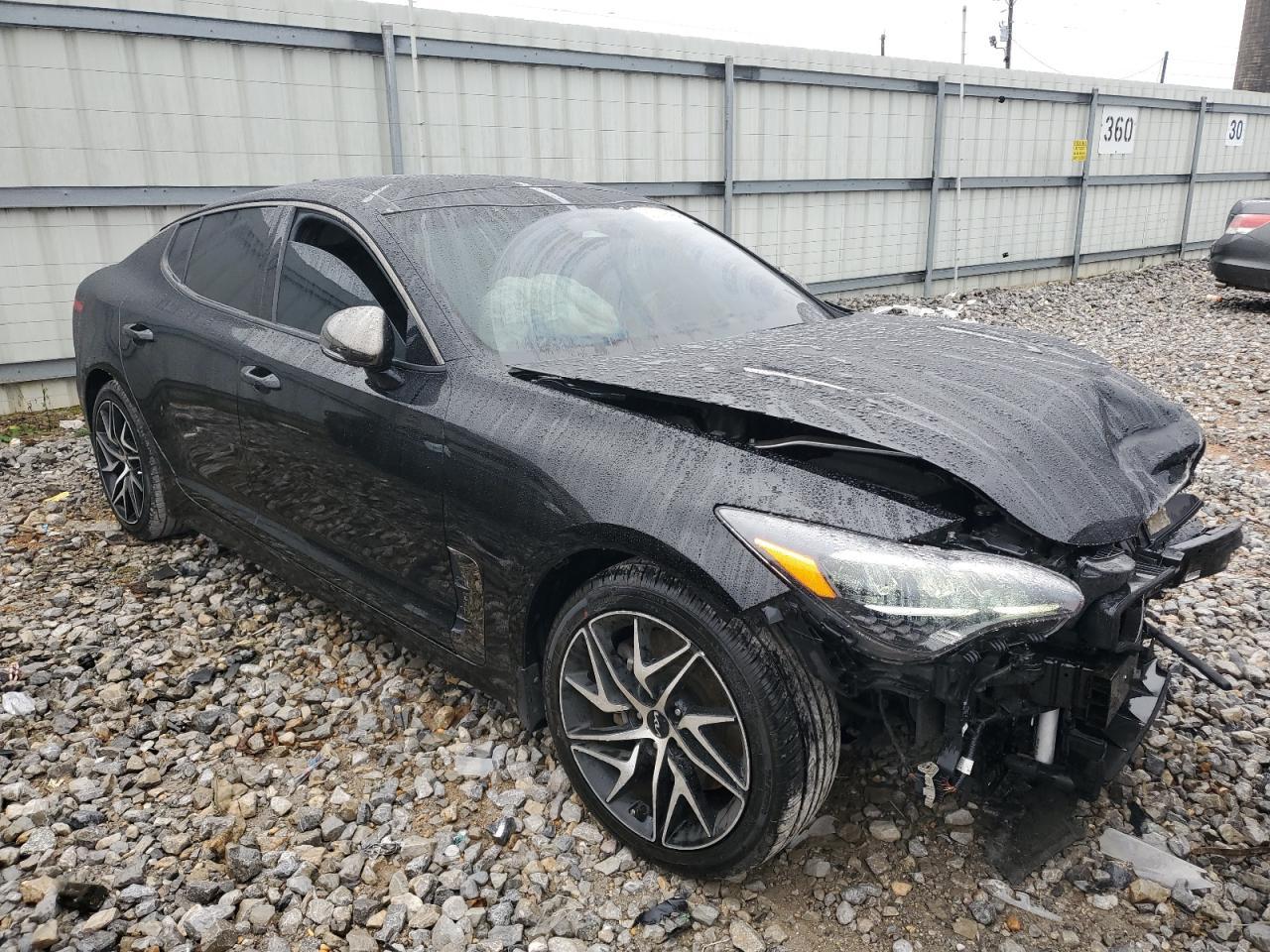 2023 KIA Stinger