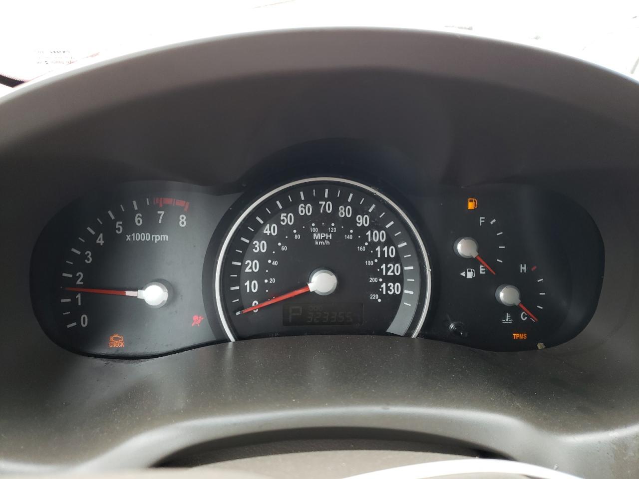 2011 KIA SEDONA