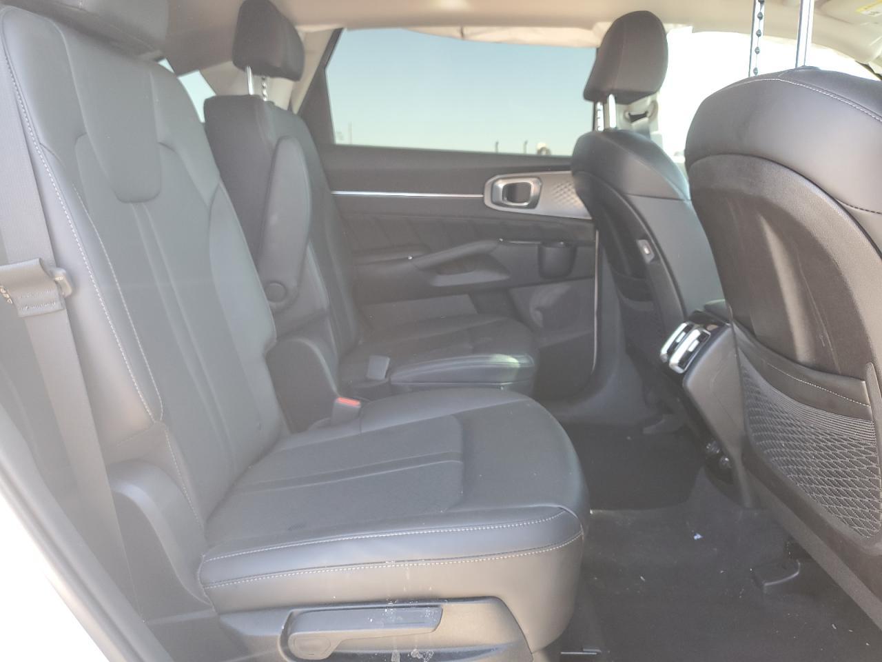 2023 KIA SORENTO