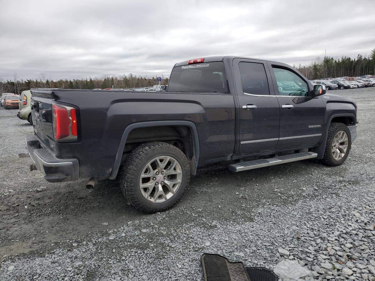 2016 GMC Sierra