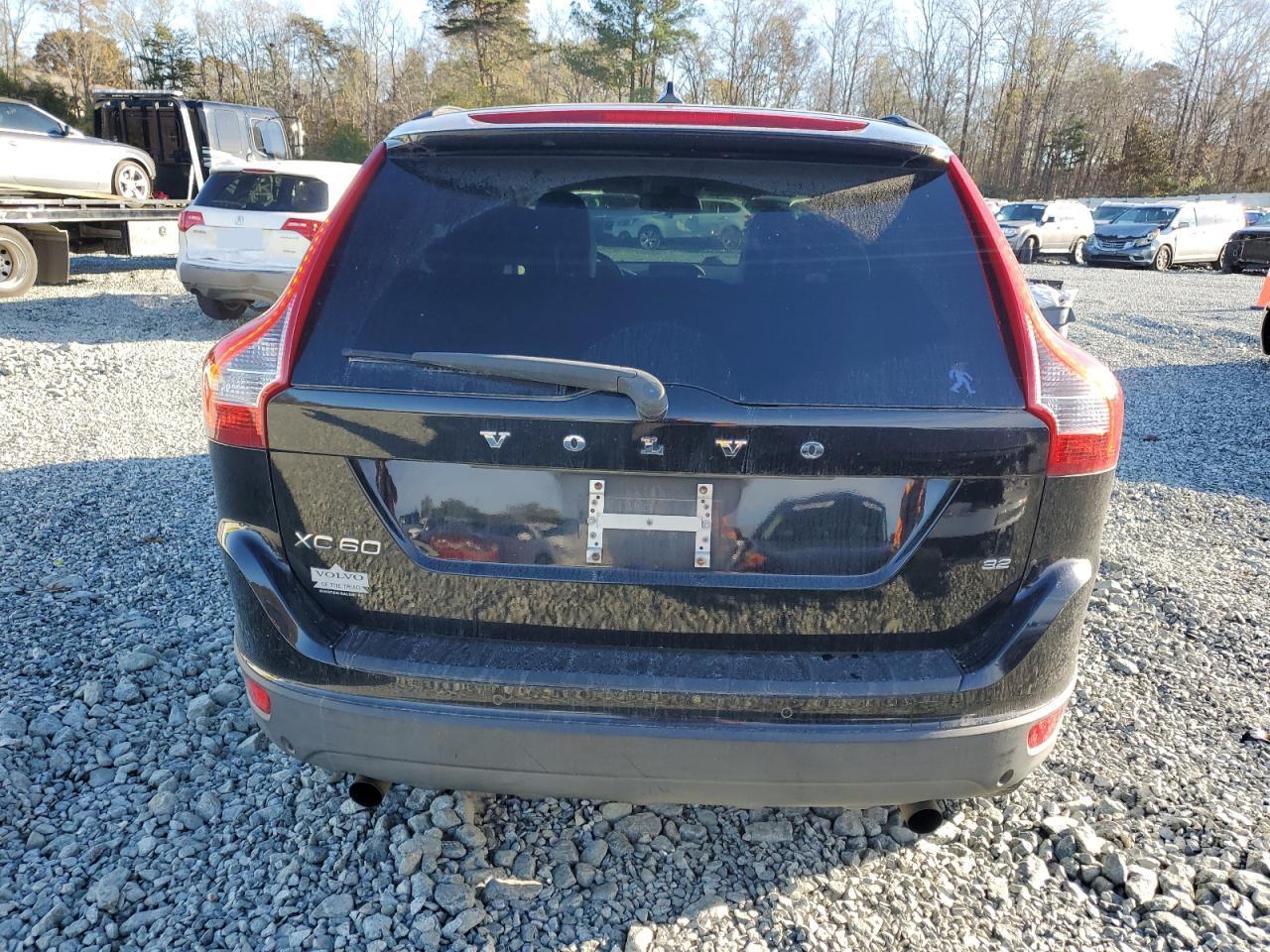 2010 VOLVO XC60