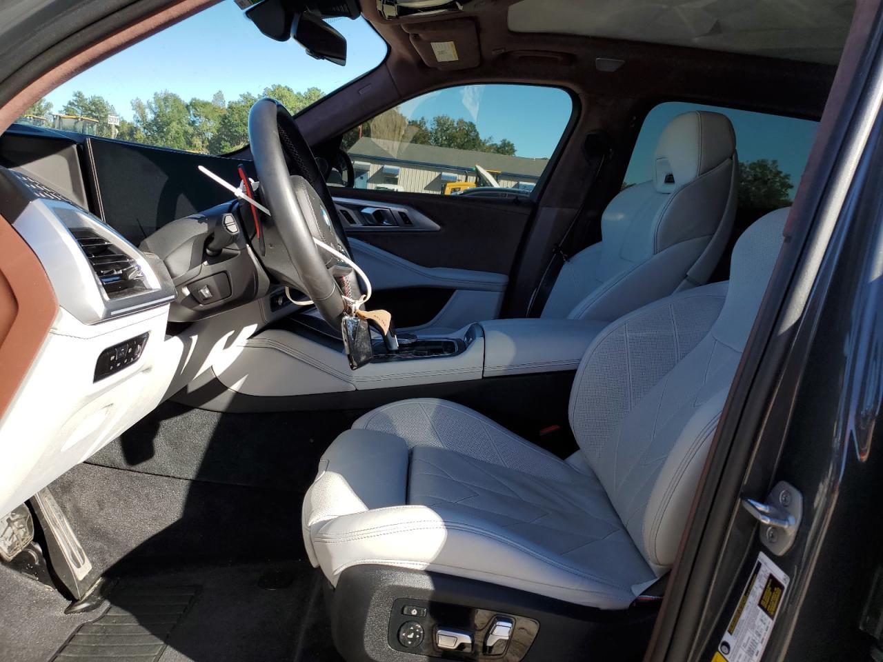 2023 BMW Xm