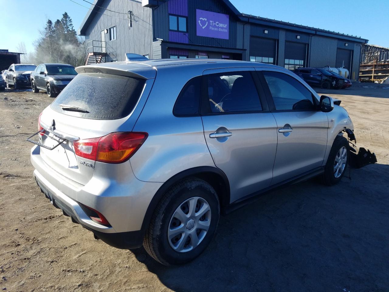 2019 MITSUBISHI outlander