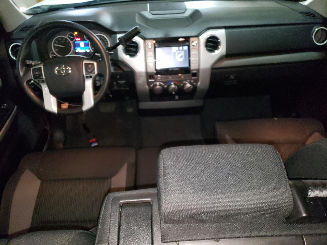 2016 TOYOTA TUNDRA