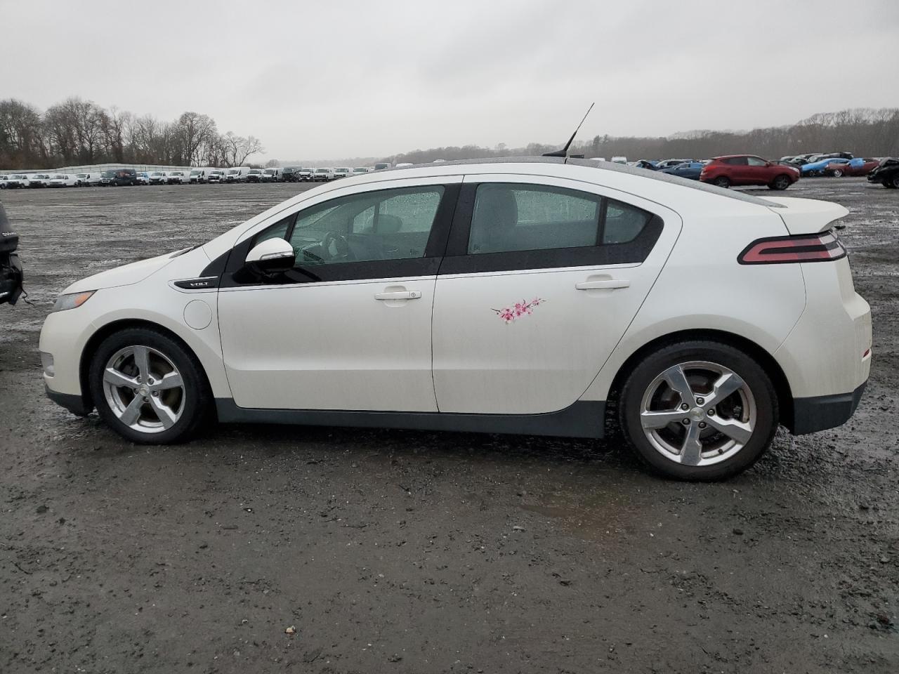 2011 CHEVROLET VOLT