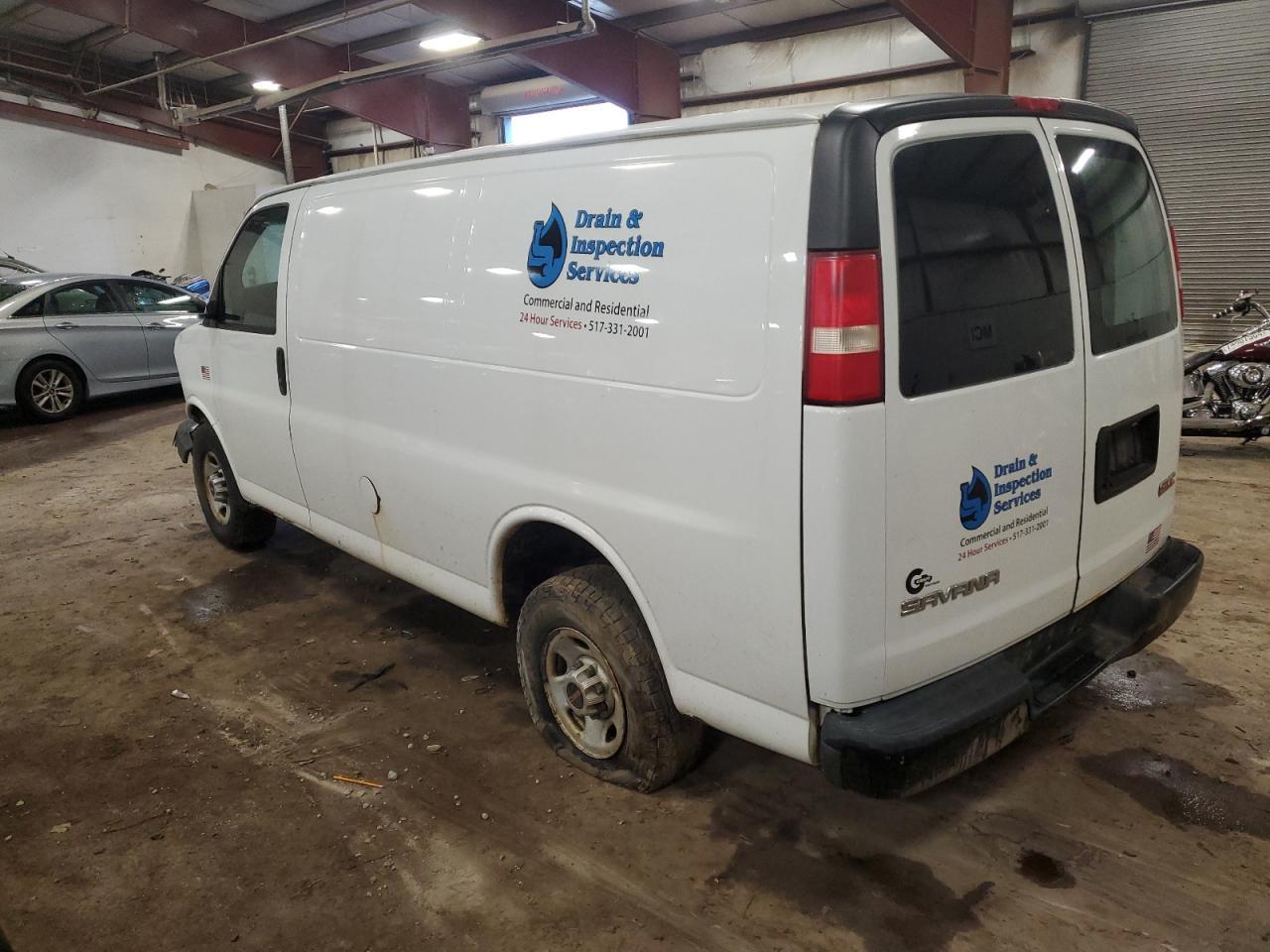2011 GMC Savana