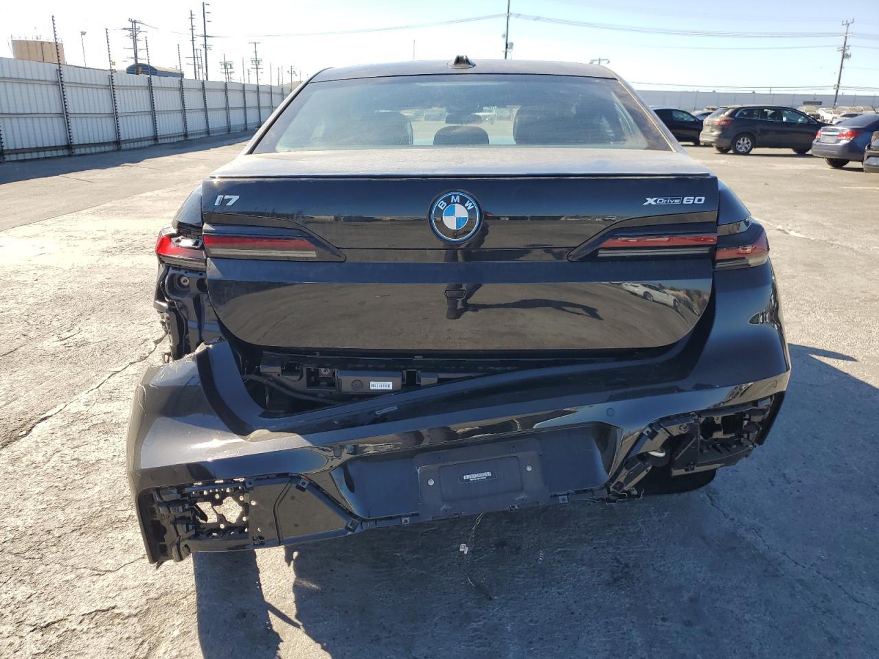 2023 BMW i7